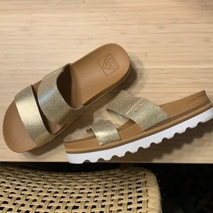 REEF CUSHION VISTA HI